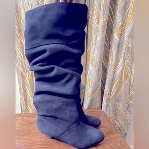 Colin Stuart slouch blue suede boots. Heeled. Excellent used condition! PRETTY!